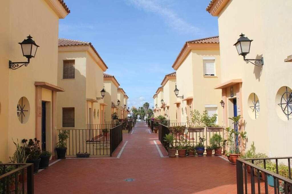 Monkeys Apartments Sanlucar Beach Relax Sanlucar de Barrameda Exterior photo